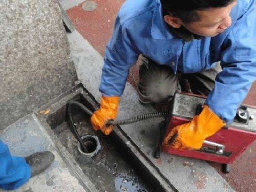 长安镇疏通下水道