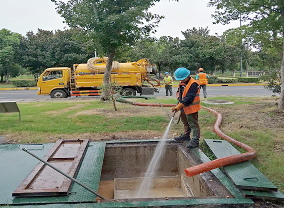 长安镇化油池清理